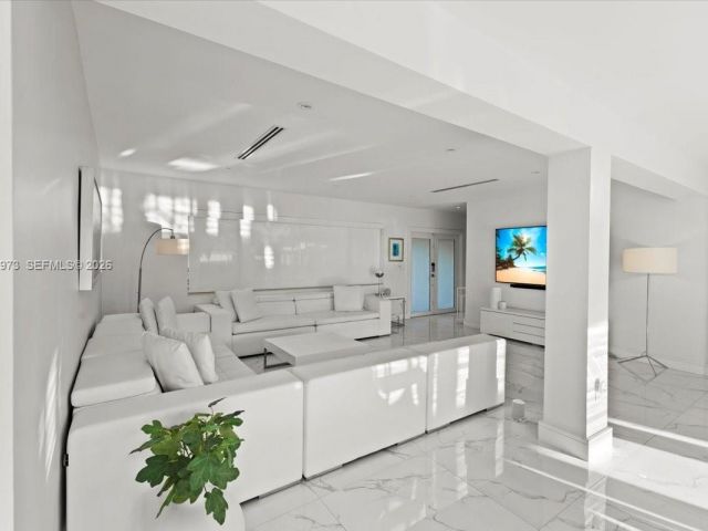 Дом в аренду по адресу 12930 Oleander Rd - фото 7475125