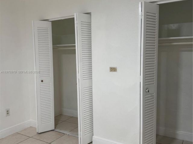 Дом в аренду по адресу 470 NE 127th St - фото 7475671