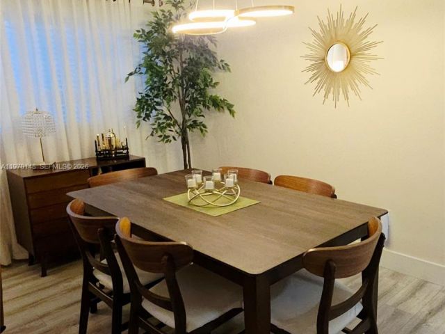 Продажа дома по адресу 5870 NW 38th St - фото 7519143