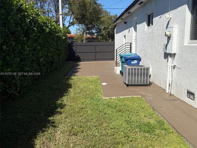 Продажа дома по адресу 5870 NW 38th St - фото 7519158