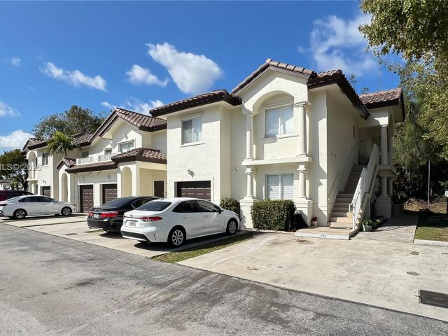 Продажа дома по адресу 8902 NW 109th Ct 1203 - фото 7486283