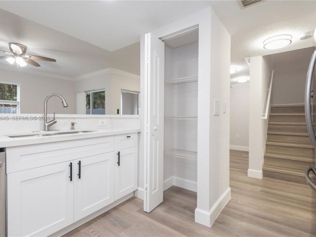 Продажа дома по адресу 8902 NW 109th Ct 1203 - фото 7486296