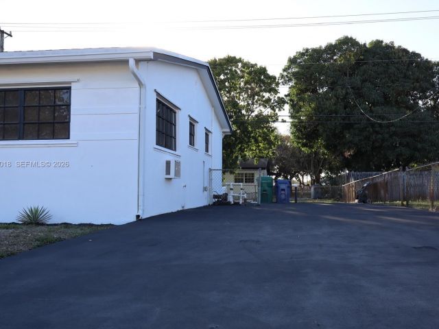 Продажа дома по адресу 18712 NW 23rd Ct - фото 7535115