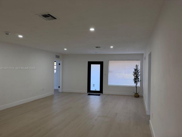 Продажа дома по адресу 18712 NW 23rd Ct - фото 7535116