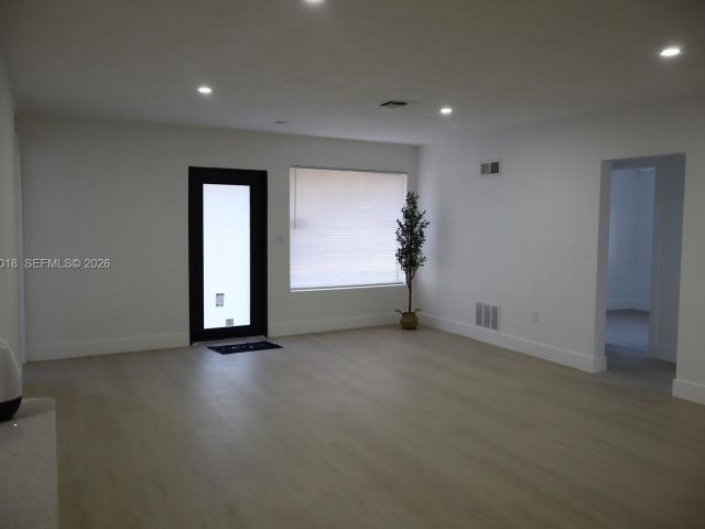 Продажа дома по адресу 18712 NW 23rd Ct - фото 7535121