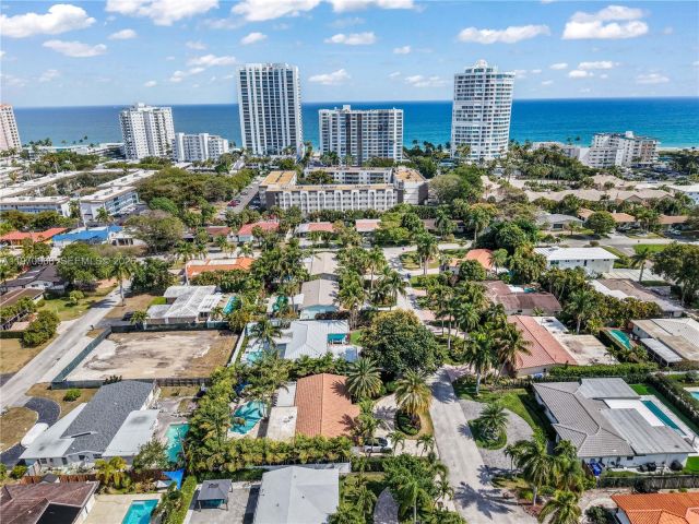 Продажа дома по адресу 2037 Windward Dr - фото 7466910