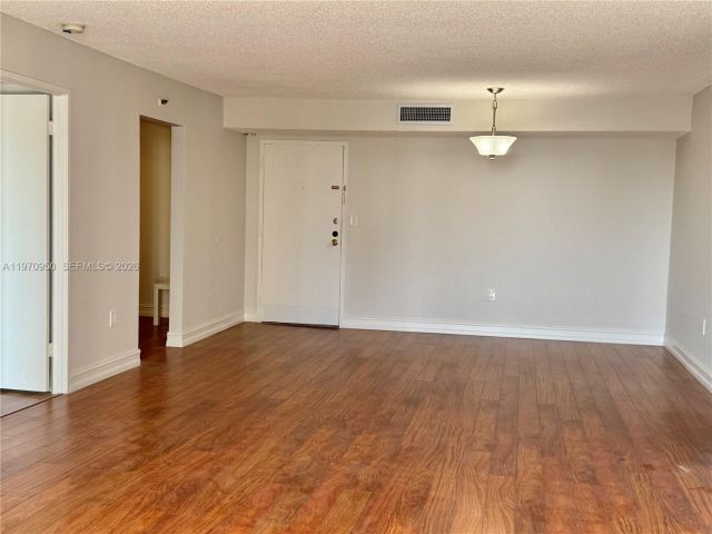 Продажа квартиры #1205 - фото 7495376