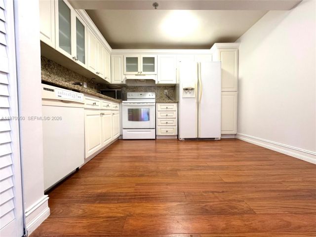 Продажа квартиры #1205 - фото 7495378