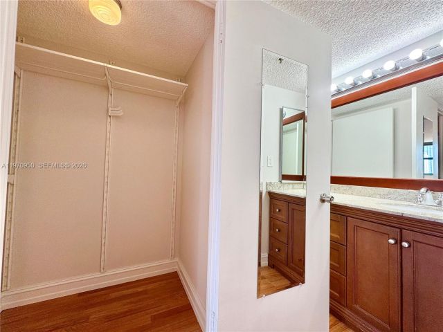 Продажа квартиры #1205 - фото 7495383