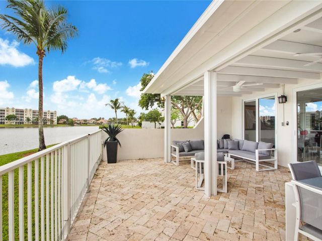 Дом в аренду по адресу 6407 NW 109th Ave 6407 - фото 7486331