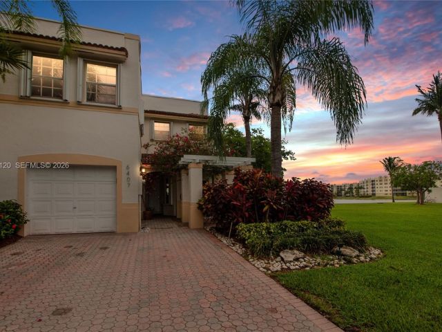 Дом в аренду по адресу 6407 NW 109th Ave 6407 - фото 7486339