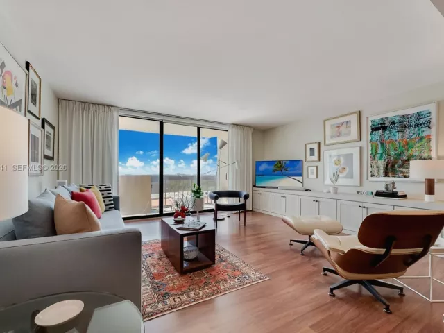 Продажа квартиры #1018 - фото 7512481