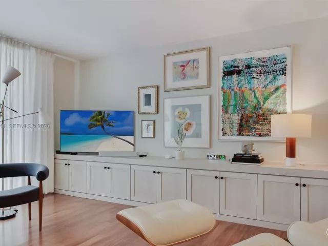 Продажа квартиры #1018 - фото 7512484