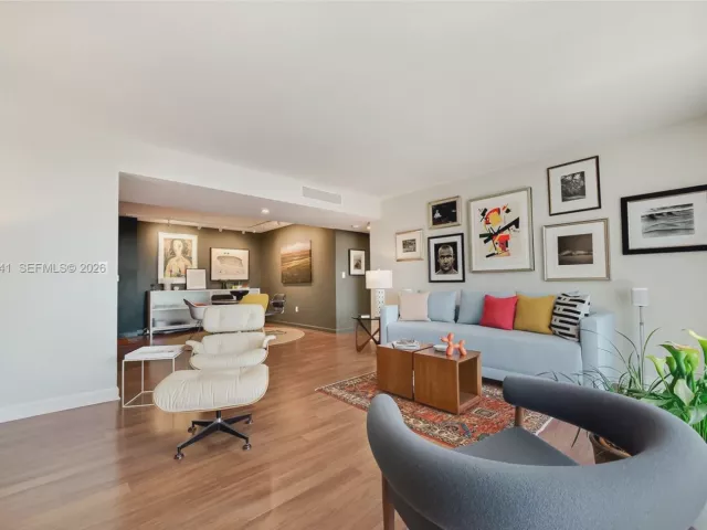 Продажа квартиры #1018 - фото 7512485