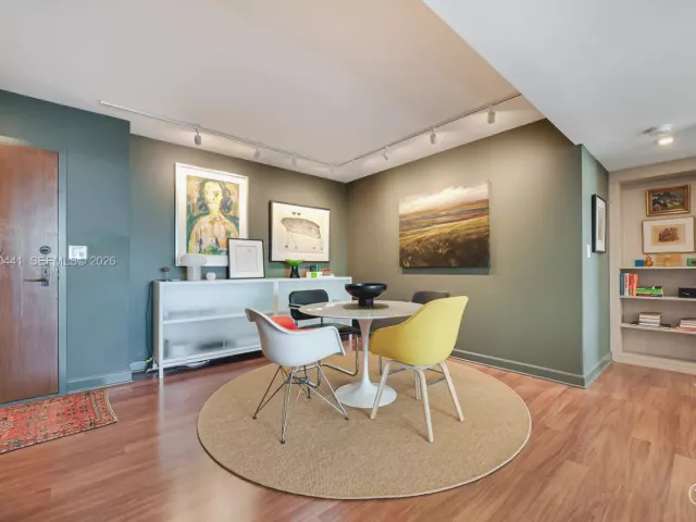 Продажа квартиры #1018 - фото 7512486