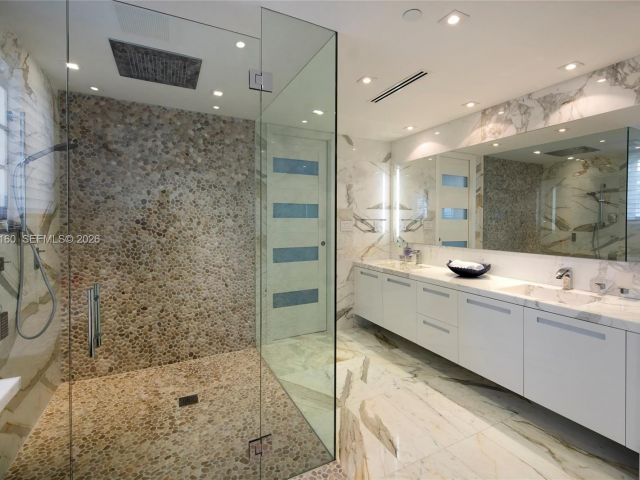 Квартира в аренду номер7938-D - фото 7505421