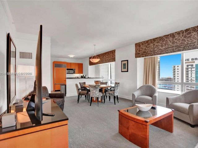 Продажа квартиры #3212 - фото 7510400