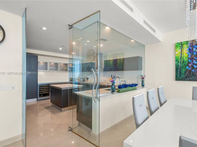 Продажа квартиры #4608 - фото 7498435