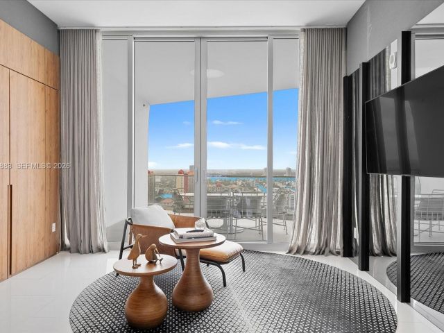 Продажа квартиры #2503 - фото 7498789