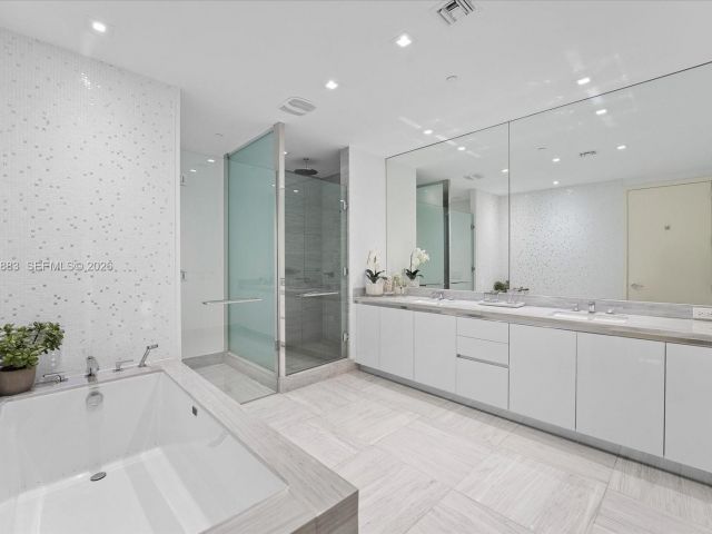 Продажа квартиры #2503 - фото 7498793