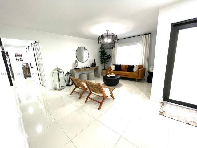 Продажа дома по адресу 13123 SW 26th Ter - фото 7530862