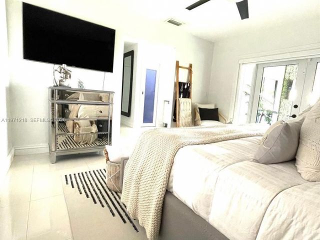 Продажа дома по адресу 13123 SW 26th Ter - фото 7530871