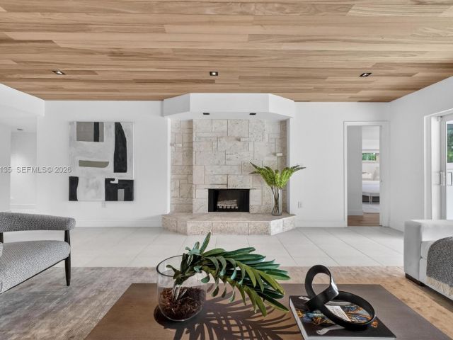 Продажа дома по адресу 13060 Lerida St - фото 7535989