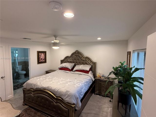 Продажа дома по адресу 413 SW 10th St - фото 7476250