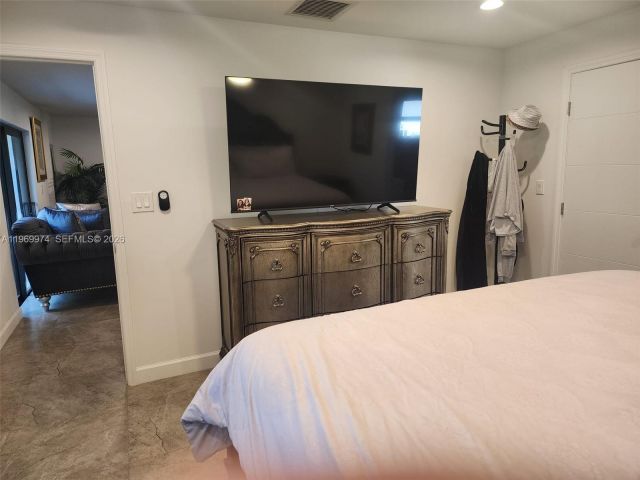 Продажа дома по адресу 413 SW 10th St - фото 7476252