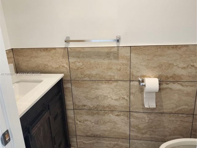 Продажа дома по адресу 413 SW 10th St - фото 7476258