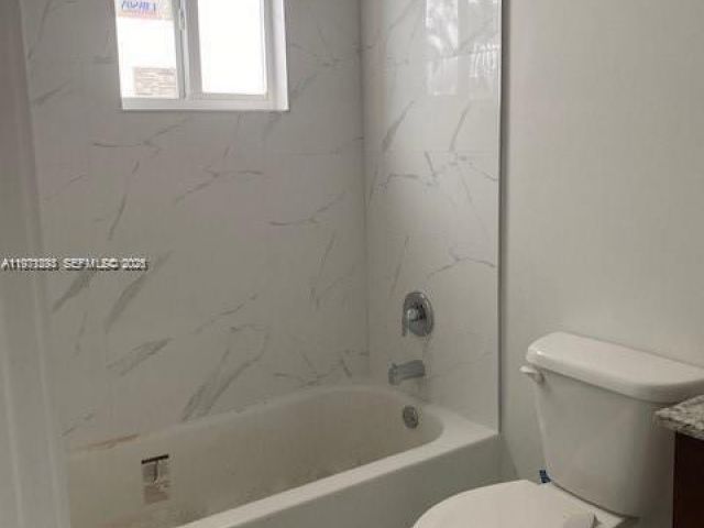 Продажа дома по адресу 27561 SW 162nd Ct - фото 7461154