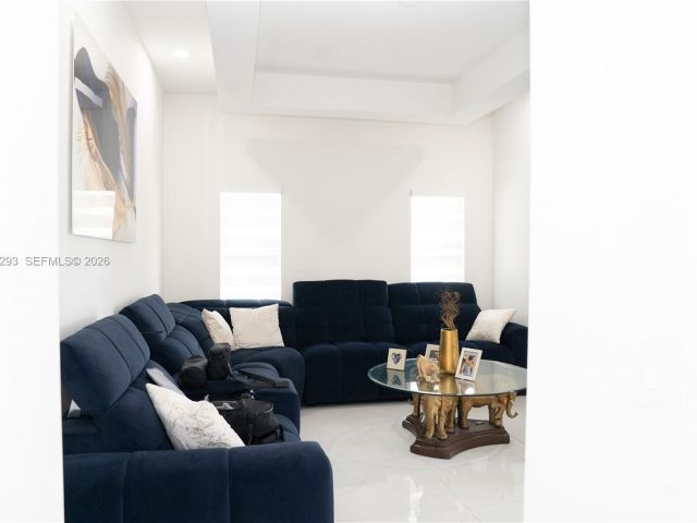 Продажа дома по адресу 27561 SW 162nd Ct - фото 7461179