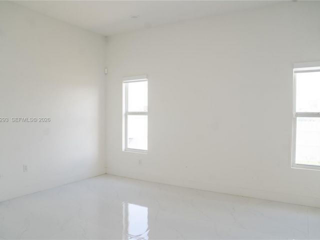 Продажа дома по адресу 27561 SW 162nd Ct - фото 7461184