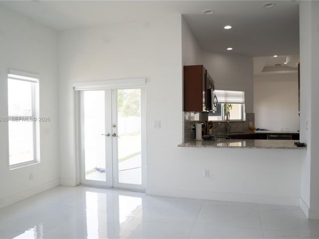 Продажа дома по адресу 27561 SW 162nd Ct - фото 7461185