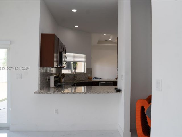 Продажа дома по адресу 27561 SW 162nd Ct - фото 7461186