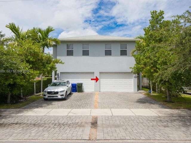 Дом в аренду по адресу 619 SW 17th St 619 - фото 7483672