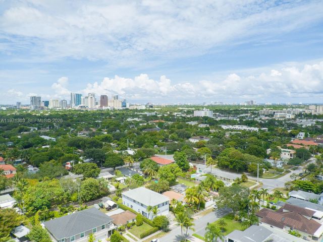 Дом в аренду по адресу 619 SW 17th St 619 - фото 7483686