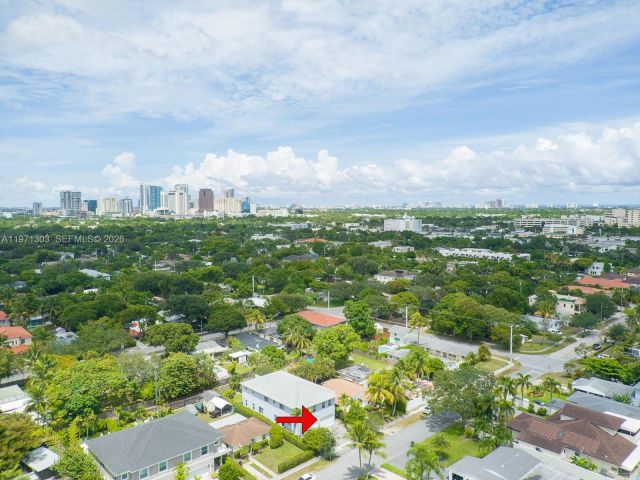 Дом в аренду по адресу 619 SW 17th St 619 - фото 7483687