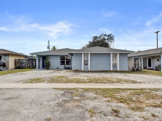 Продажа дома по адресу 7570 Johnson St - фото 7474874