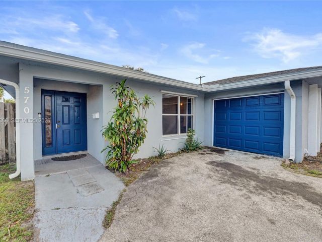 Продажа дома по адресу 7570 Johnson St - фото 7474875