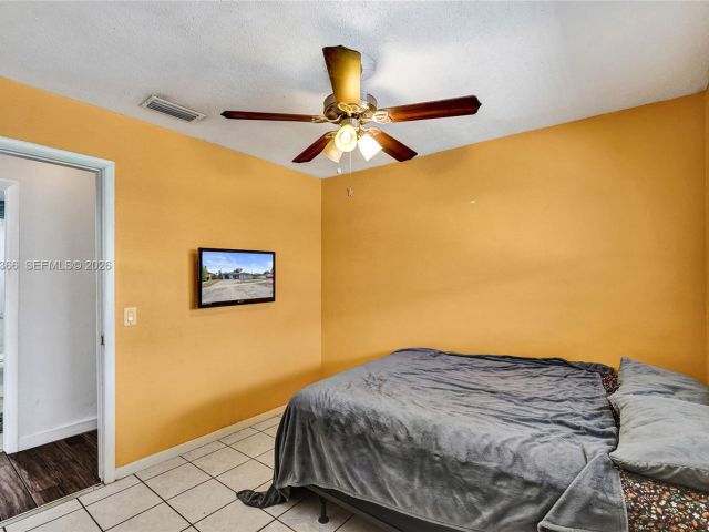 Продажа дома по адресу 7570 Johnson St - фото 7474888