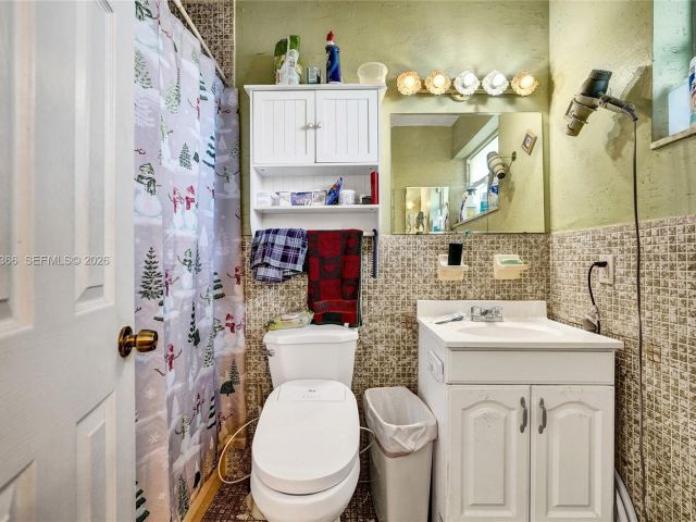 Продажа дома по адресу 7570 Johnson St - фото 7474892