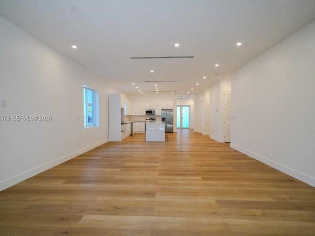 Продажа дома по адресу 112 NW 24th Ct - фото 7515394