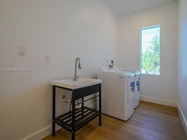 Продажа дома по адресу 112 NW 24th Ct - фото 7515410