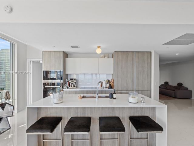 Продажа квартиры #3107 - фото 7491320