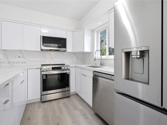 Продажа дома по адресу 2856 N Funston St - фото 7474905