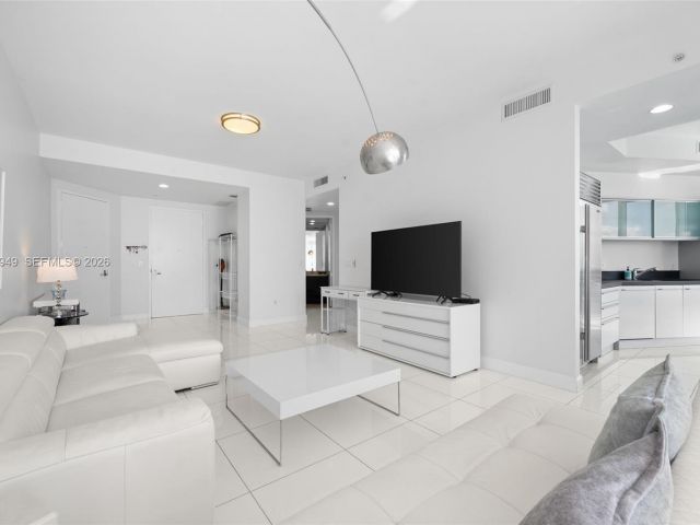 Продажа квартиры #4709 - фото 7496656