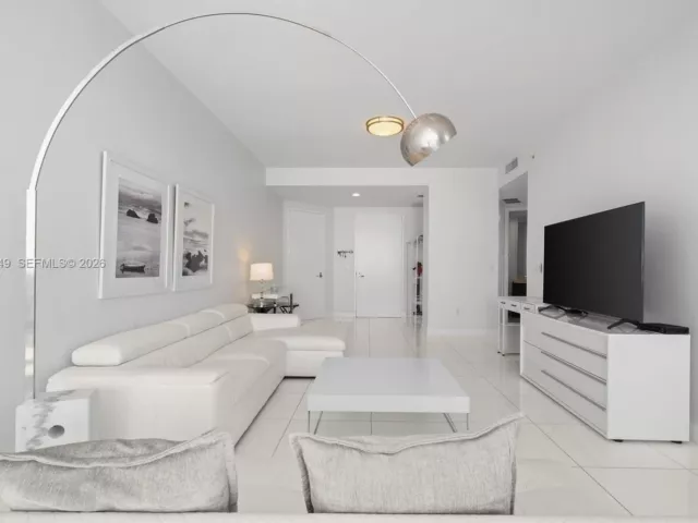 Продажа квартиры #4709 - фото 7496655