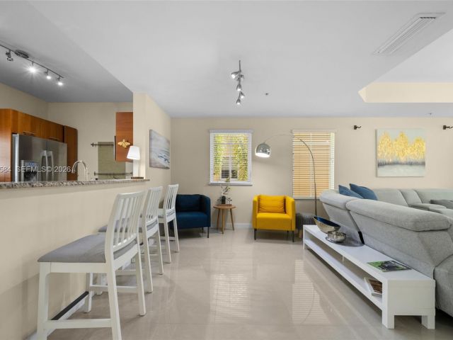 Дом в аренду по адресу 18413 NE 27th Ct 18413 - фото 7476365