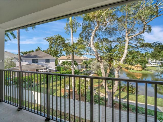 Дом в аренду по адресу 1427 SW 23rd St 1427 - фото 7483204